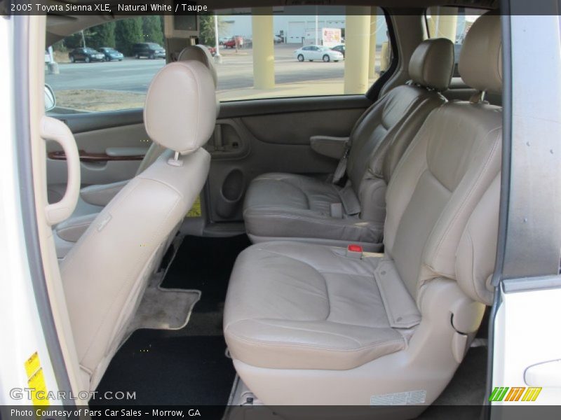 Natural White / Taupe 2005 Toyota Sienna XLE