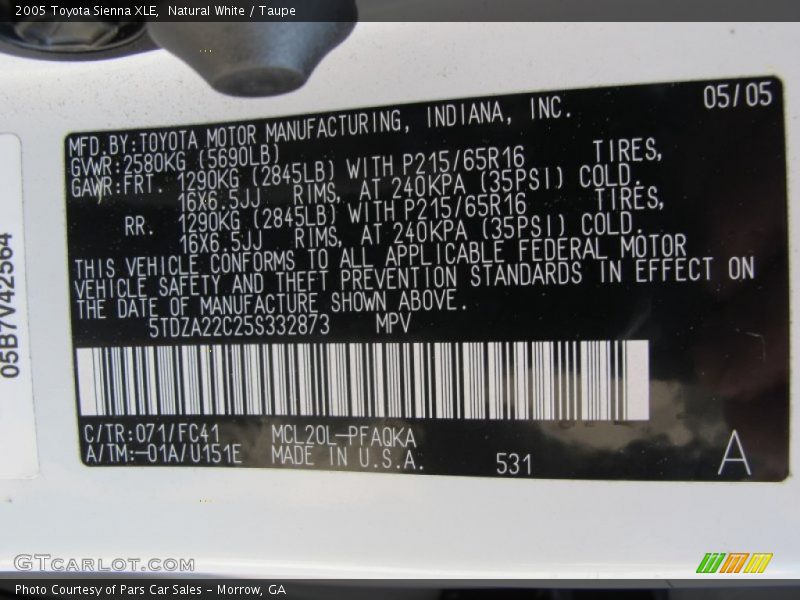 Natural White / Taupe 2005 Toyota Sienna XLE