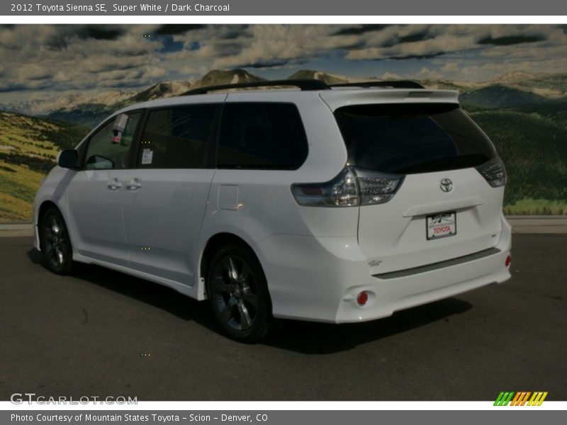 Super White / Dark Charcoal 2012 Toyota Sienna SE