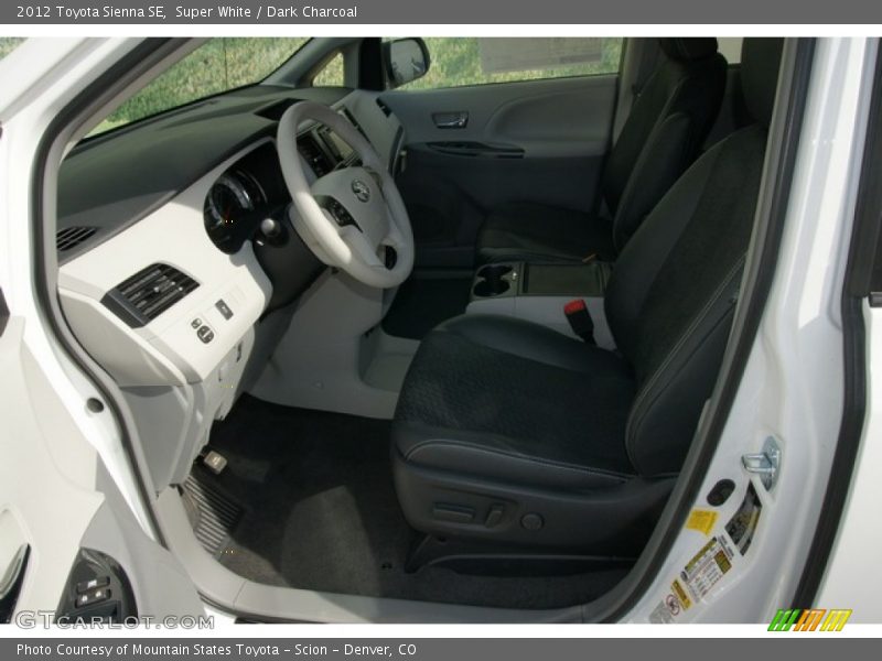 Super White / Dark Charcoal 2012 Toyota Sienna SE