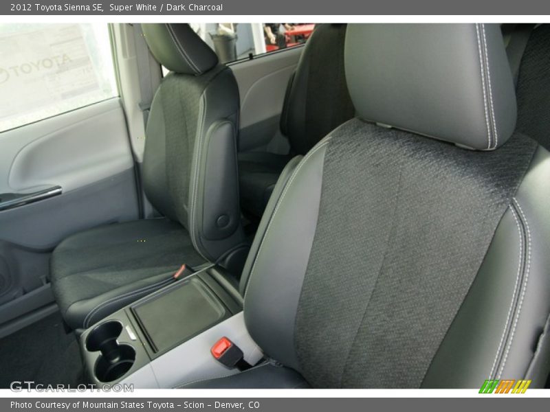 Super White / Dark Charcoal 2012 Toyota Sienna SE