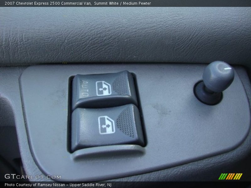Summit White / Medium Pewter 2007 Chevrolet Express 2500 Commercial Van