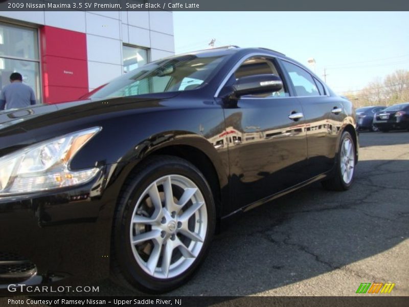 Super Black / Caffe Latte 2009 Nissan Maxima 3.5 SV Premium