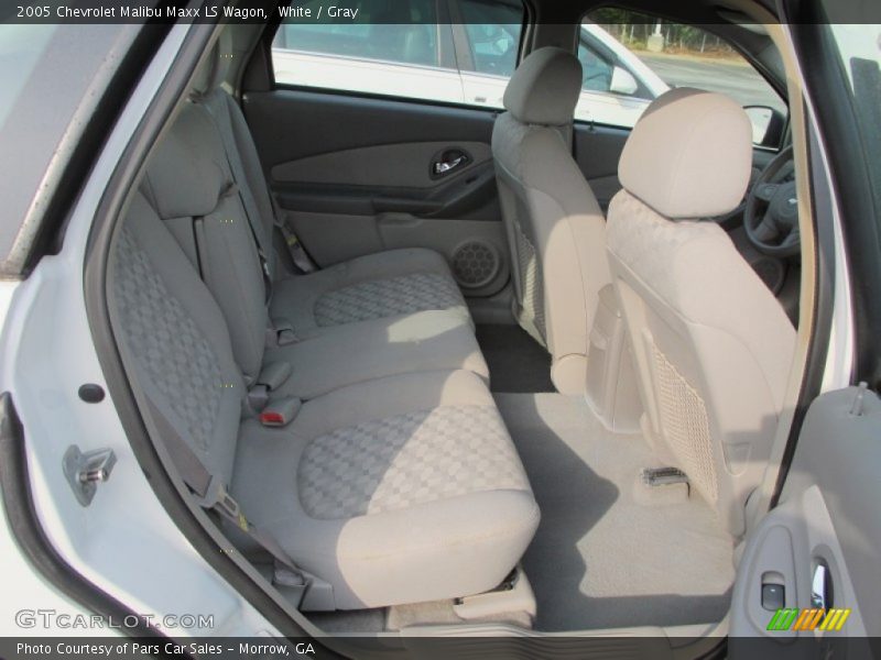 White / Gray 2005 Chevrolet Malibu Maxx LS Wagon