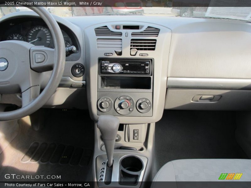 White / Gray 2005 Chevrolet Malibu Maxx LS Wagon