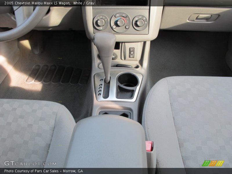 White / Gray 2005 Chevrolet Malibu Maxx LS Wagon