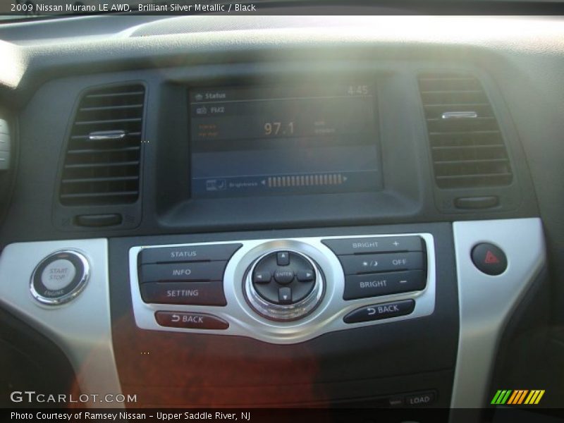 Brilliant Silver Metallic / Black 2009 Nissan Murano LE AWD
