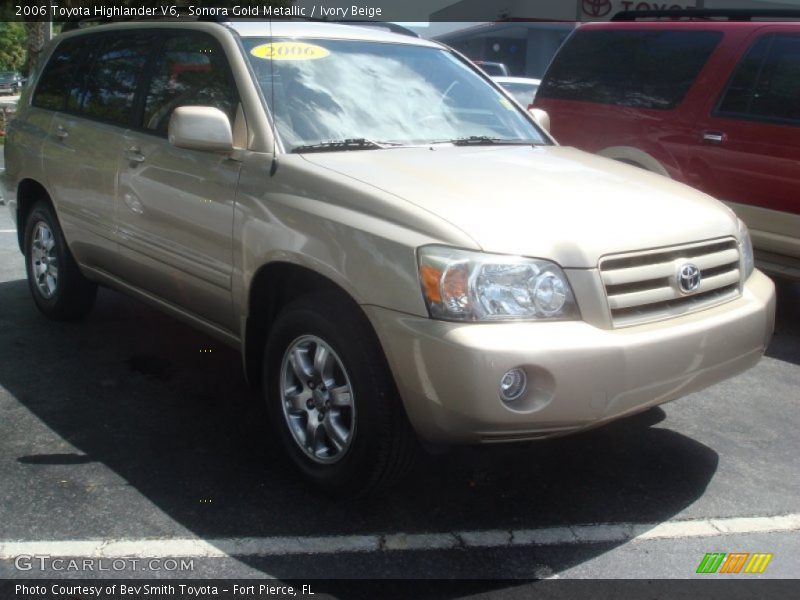 Sonora Gold Metallic / Ivory Beige 2006 Toyota Highlander V6