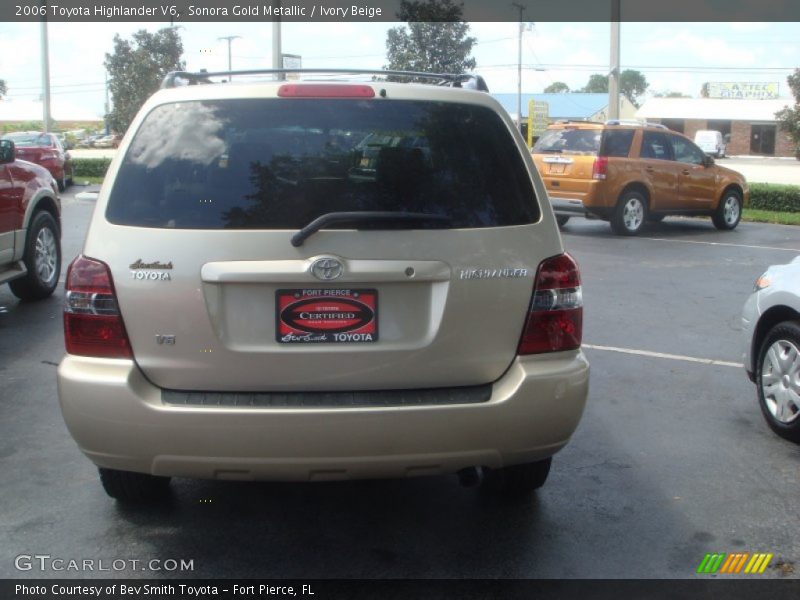 Sonora Gold Metallic / Ivory Beige 2006 Toyota Highlander V6
