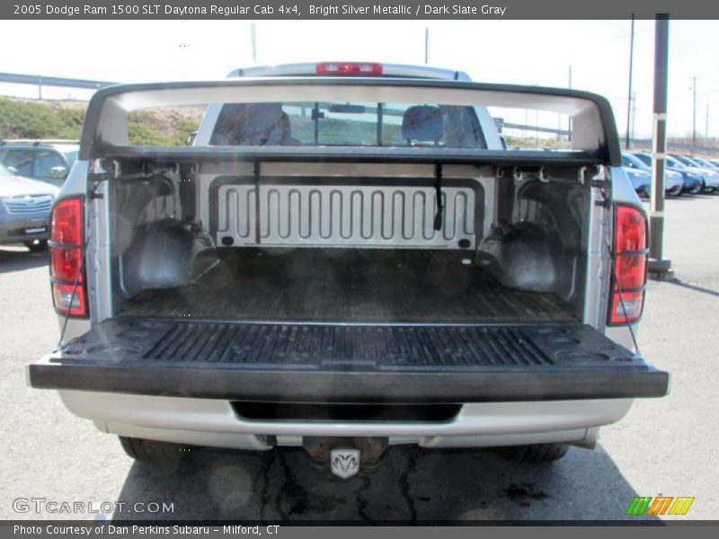 Bright Silver Metallic / Dark Slate Gray 2005 Dodge Ram 1500 SLT Daytona Regular Cab 4x4