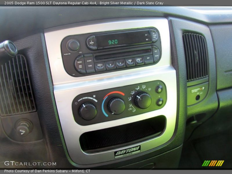Bright Silver Metallic / Dark Slate Gray 2005 Dodge Ram 1500 SLT Daytona Regular Cab 4x4