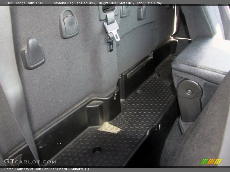 Bright Silver Metallic / Dark Slate Gray 2005 Dodge Ram 1500 SLT Daytona Regular Cab 4x4