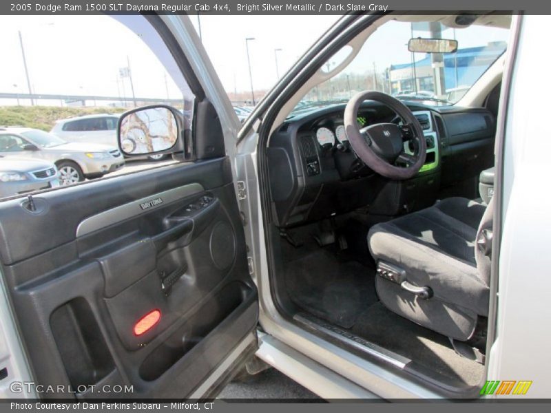 Bright Silver Metallic / Dark Slate Gray 2005 Dodge Ram 1500 SLT Daytona Regular Cab 4x4