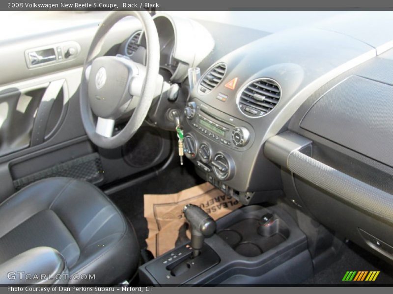 Black / Black 2008 Volkswagen New Beetle S Coupe