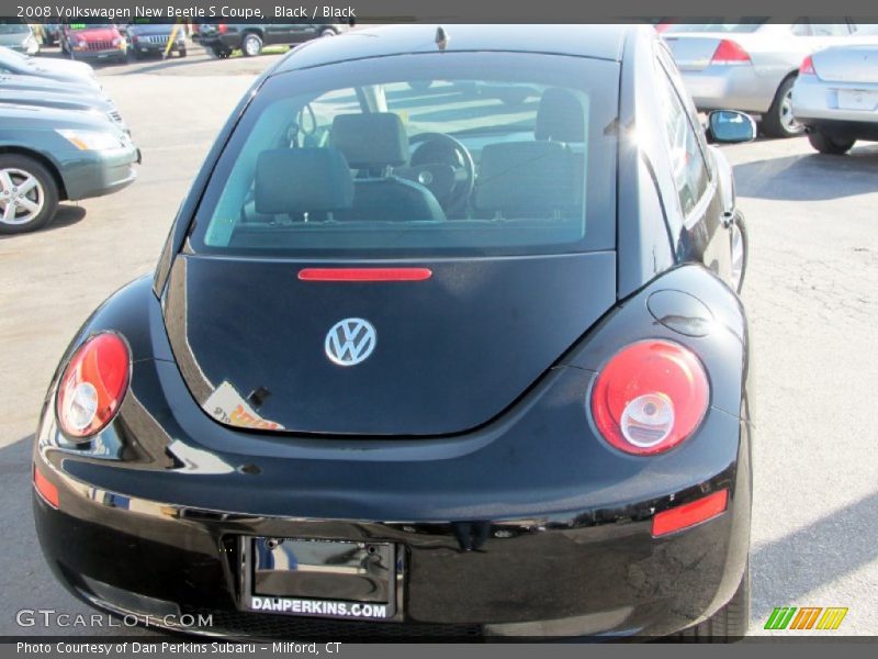 Black / Black 2008 Volkswagen New Beetle S Coupe