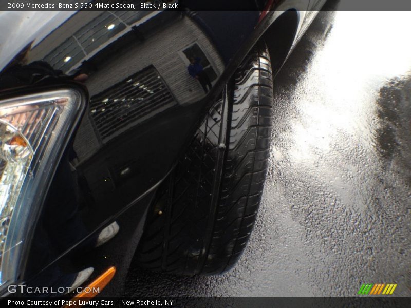 Black / Black 2009 Mercedes-Benz S 550 4Matic Sedan