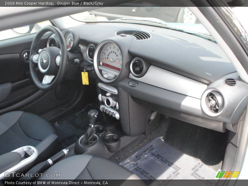 Oxygen Blue / Black/Grey 2009 Mini Cooper Hardtop