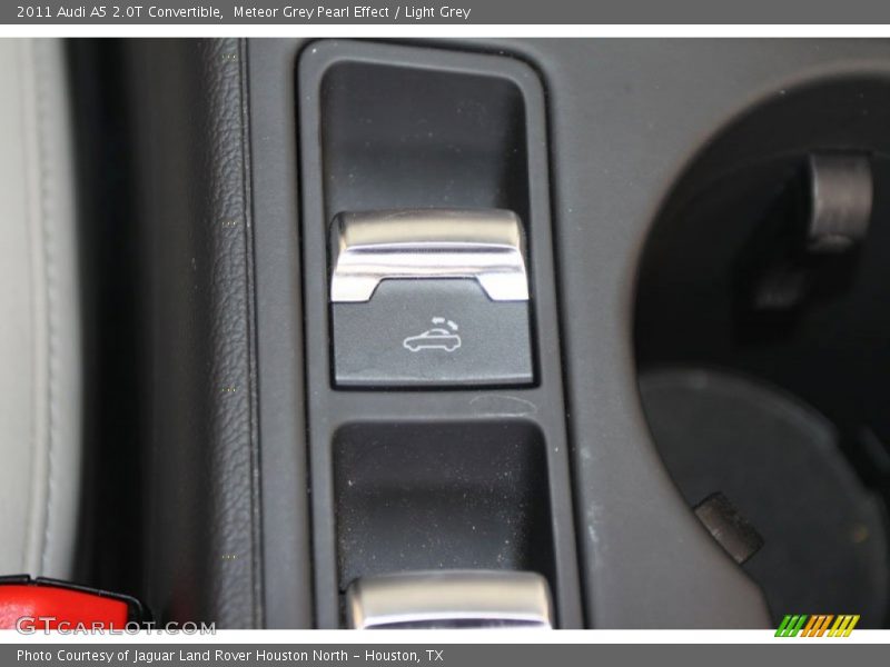 Meteor Grey Pearl Effect / Light Grey 2011 Audi A5 2.0T Convertible
