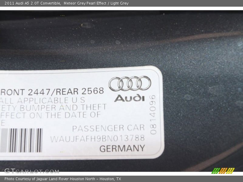 Meteor Grey Pearl Effect / Light Grey 2011 Audi A5 2.0T Convertible