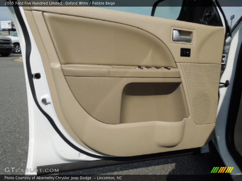 Door Panel of 2005 Five Hundred Limited
