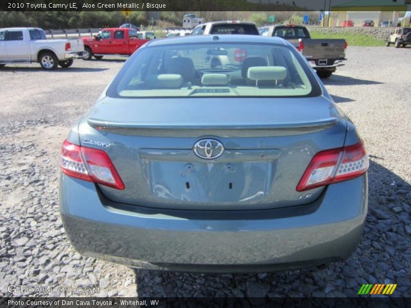 Aloe Green Metallic / Bisque 2010 Toyota Camry LE