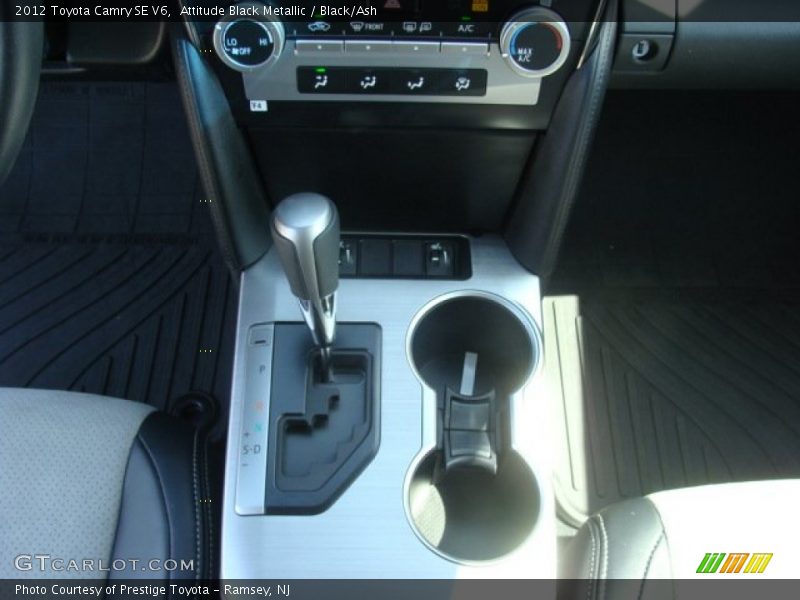 Attitude Black Metallic / Black/Ash 2012 Toyota Camry SE V6