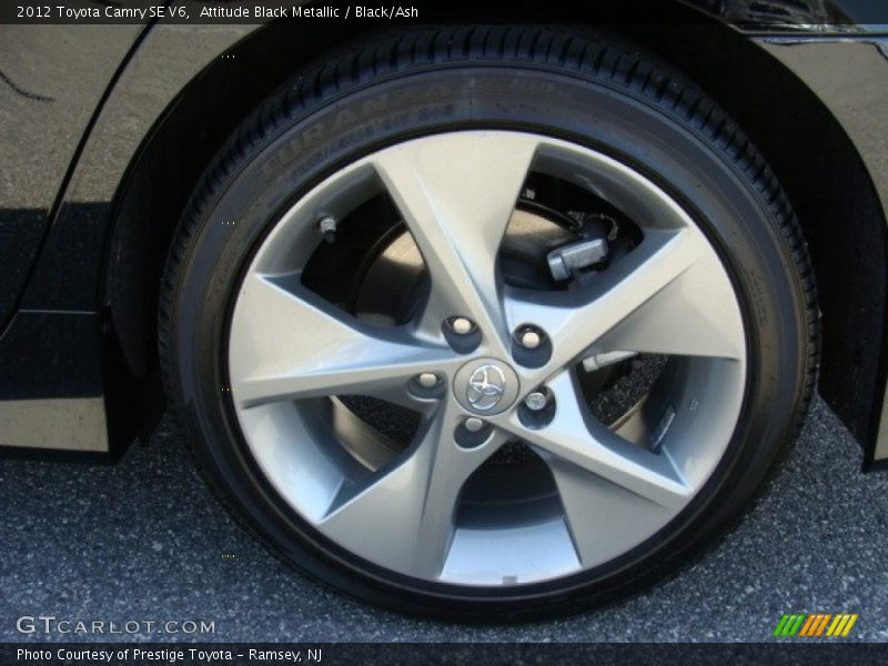 Attitude Black Metallic / Black/Ash 2012 Toyota Camry SE V6