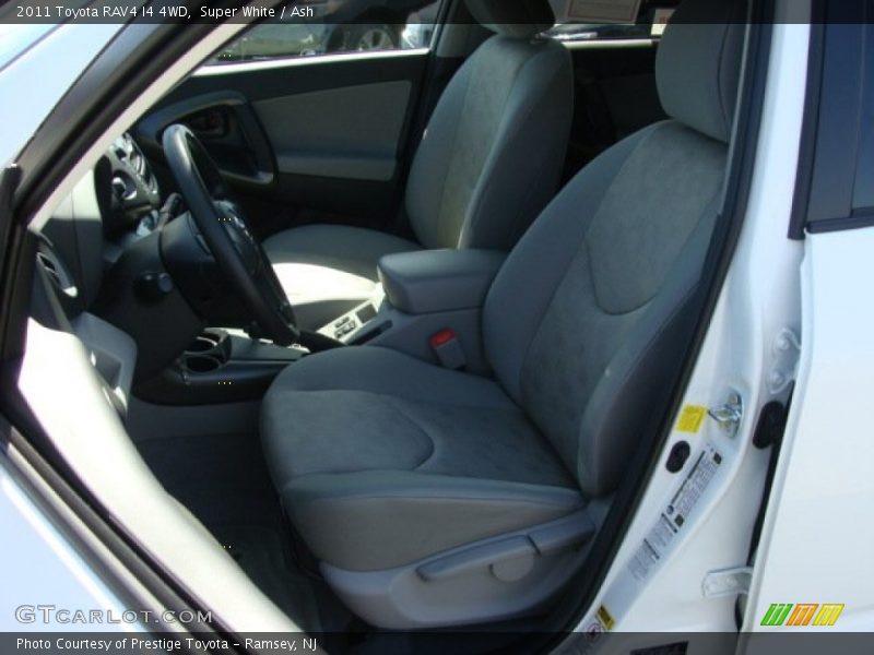 Super White / Ash 2011 Toyota RAV4 I4 4WD