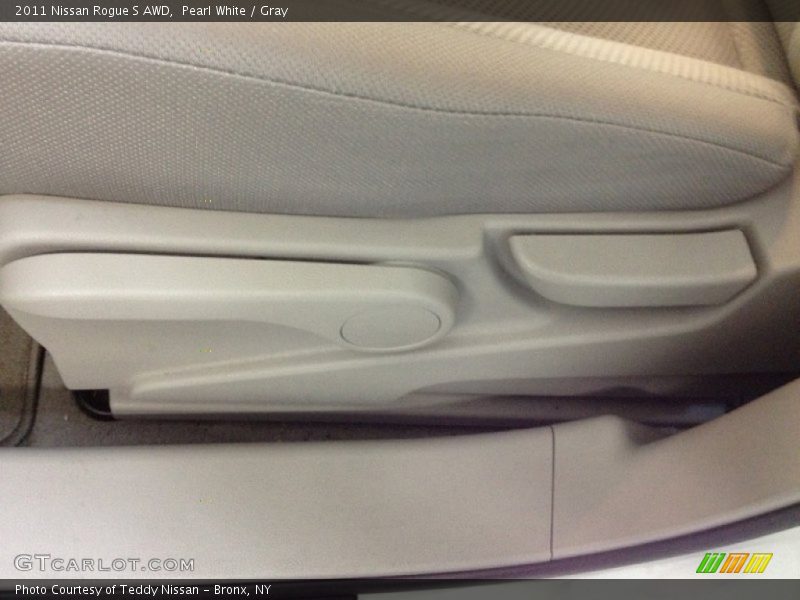 Pearl White / Gray 2011 Nissan Rogue S AWD