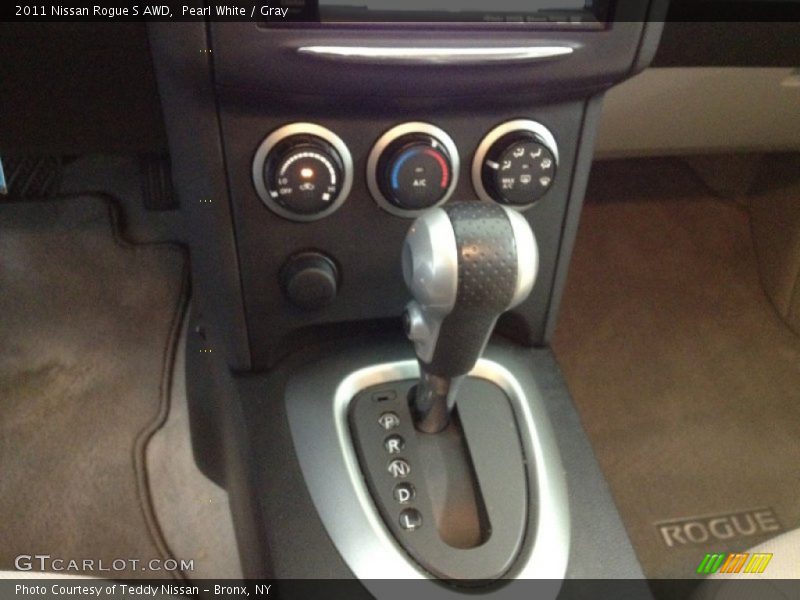 Pearl White / Gray 2011 Nissan Rogue S AWD