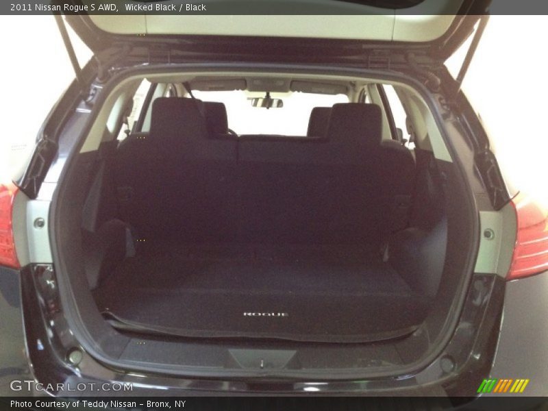 Wicked Black / Black 2011 Nissan Rogue S AWD