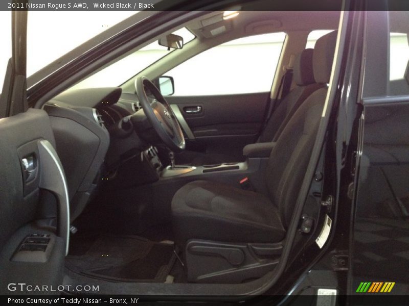 Wicked Black / Black 2011 Nissan Rogue S AWD