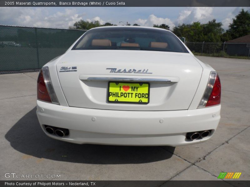 Bianco Birdvage (White) / Cuoio Sella 2005 Maserati Quattroporte