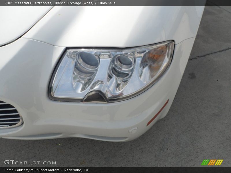 Bianco Birdvage (White) / Cuoio Sella 2005 Maserati Quattroporte