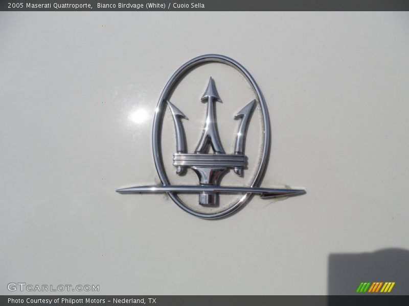  2005 Quattroporte  Logo