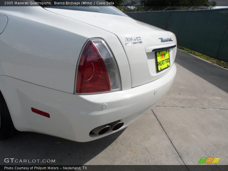 Bianco Birdvage (White) / Cuoio Sella 2005 Maserati Quattroporte