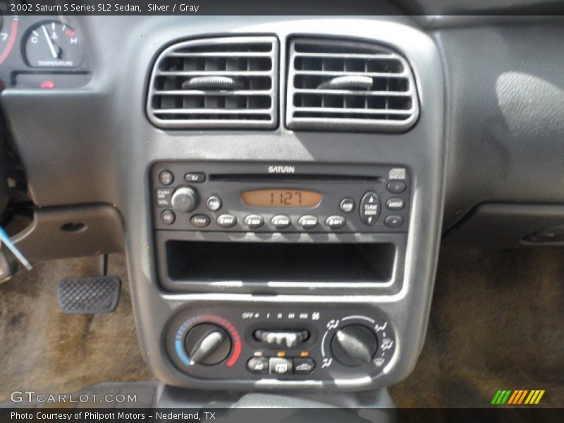 Silver / Gray 2002 Saturn S Series SL2 Sedan