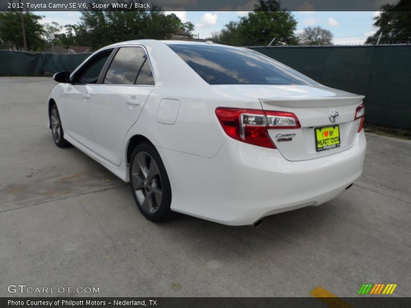 Super White / Black 2012 Toyota Camry SE V6