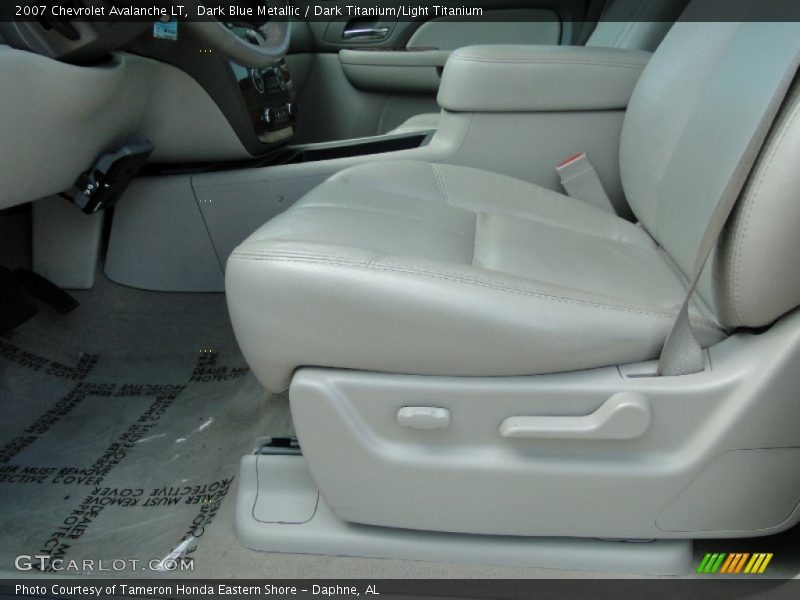 Dark Blue Metallic / Dark Titanium/Light Titanium 2007 Chevrolet Avalanche LT