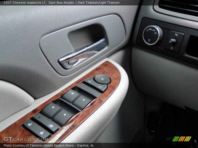 Dark Blue Metallic / Dark Titanium/Light Titanium 2007 Chevrolet Avalanche LT
