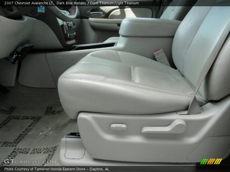 Dark Blue Metallic / Dark Titanium/Light Titanium 2007 Chevrolet Avalanche LT