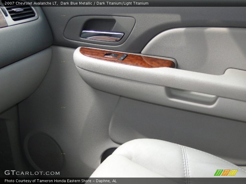 Dark Blue Metallic / Dark Titanium/Light Titanium 2007 Chevrolet Avalanche LT