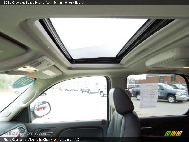 Sunroof of 2011 Tahoe Hybrid 4x4