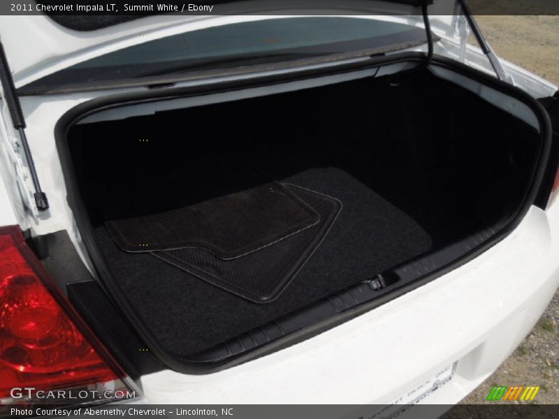 Summit White / Ebony 2011 Chevrolet Impala LT