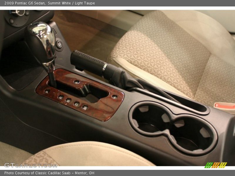 Summit White / Light Taupe 2009 Pontiac G6 Sedan