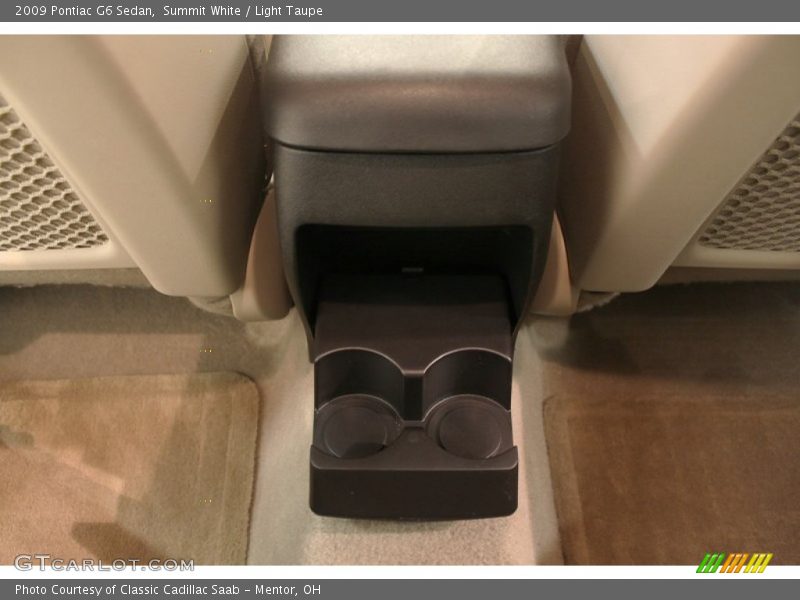 Summit White / Light Taupe 2009 Pontiac G6 Sedan