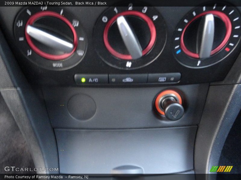 Black Mica / Black 2009 Mazda MAZDA3 i Touring Sedan