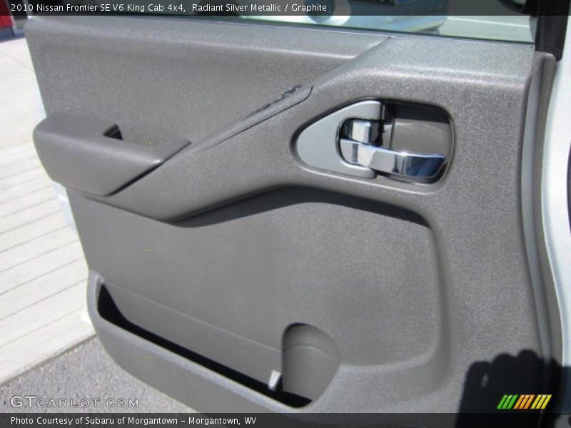 Radiant Silver Metallic / Graphite 2010 Nissan Frontier SE V6 King Cab 4x4
