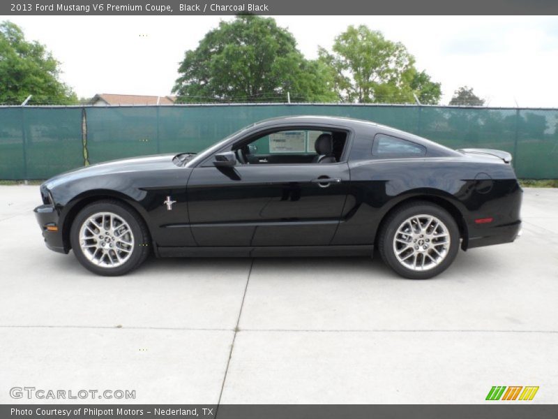 2013 Mustang V6 Premium Coupe Black