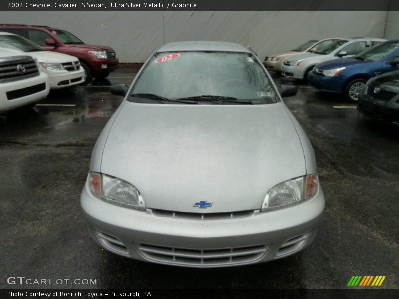 Ultra Silver Metallic / Graphite 2002 Chevrolet Cavalier LS Sedan